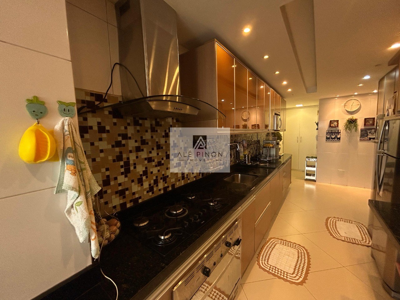 Imperdível oportunidade de investimento em Belém-PA: Apartamento de luxo com 3 quartos, 3 suítes e 3 vagas de garagem no Umarizal!