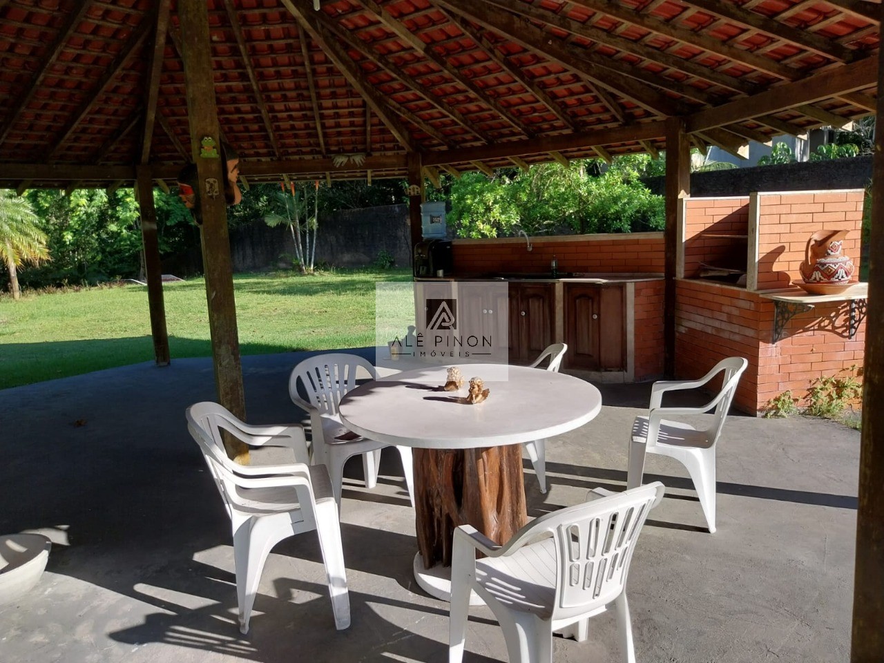 Chácara à venda em Santa Bárbara do Pará-PA, no bairro Santa Barbara com 1 quarto, 1 suíte, 1 sala e 70m² de área. Venha conferir!