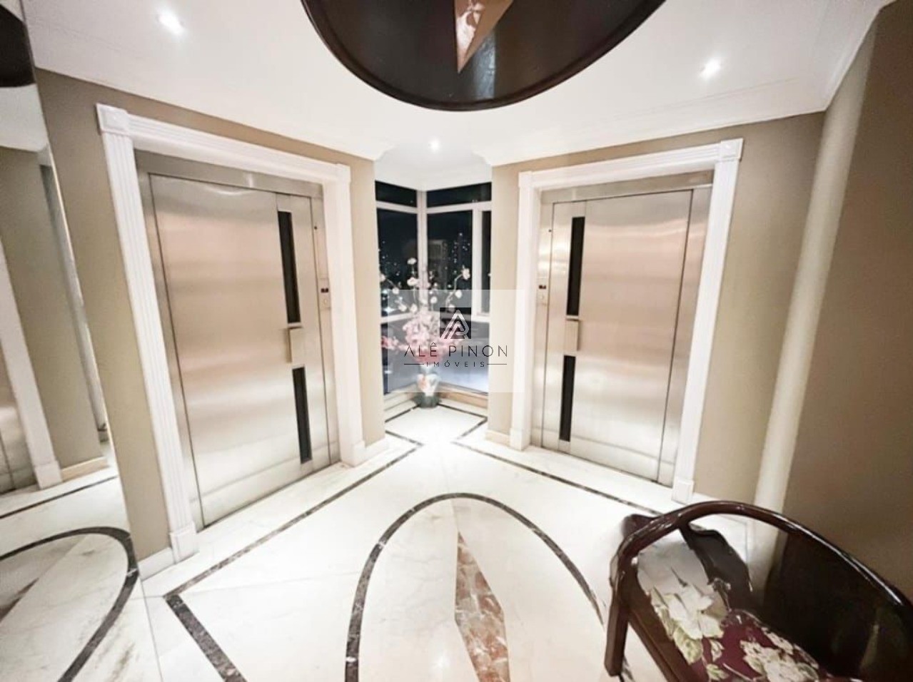 Imperdível: apartamento de luxo com 4 quartos e 4 suítes na 