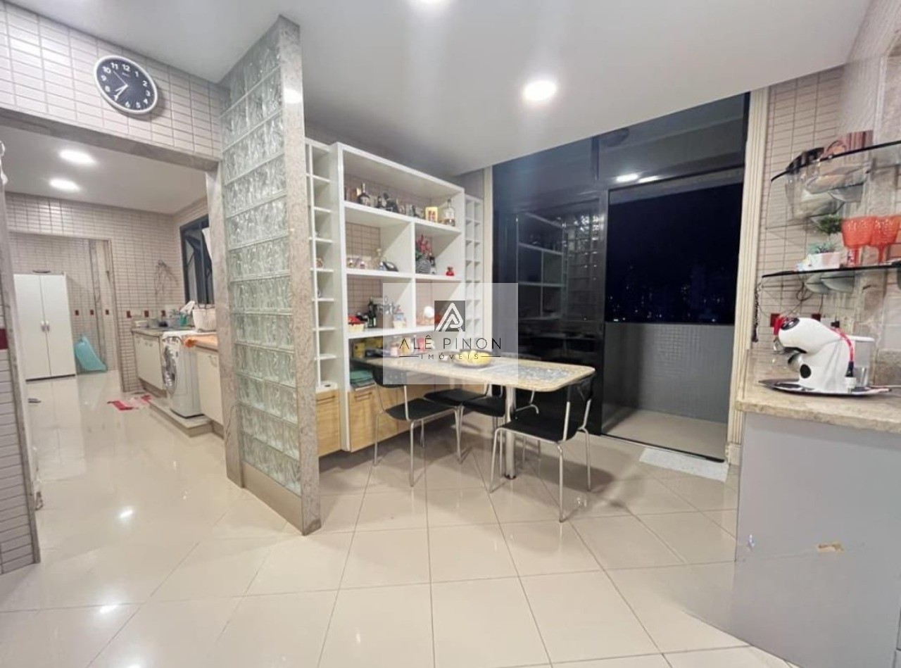 Imperdível: apartamento de luxo com 4 quartos e 4 suítes na 