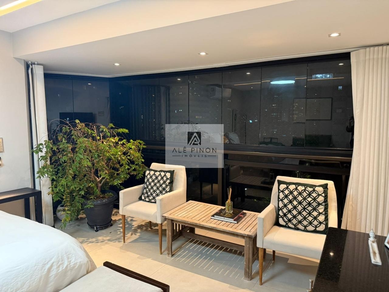 Apartamento de luxo com 4 quartos e 4 suítes no coração de batista campos , Belém-PA! 400m² e 4 vagas de garagem!, batista campos, Leonor Fernando