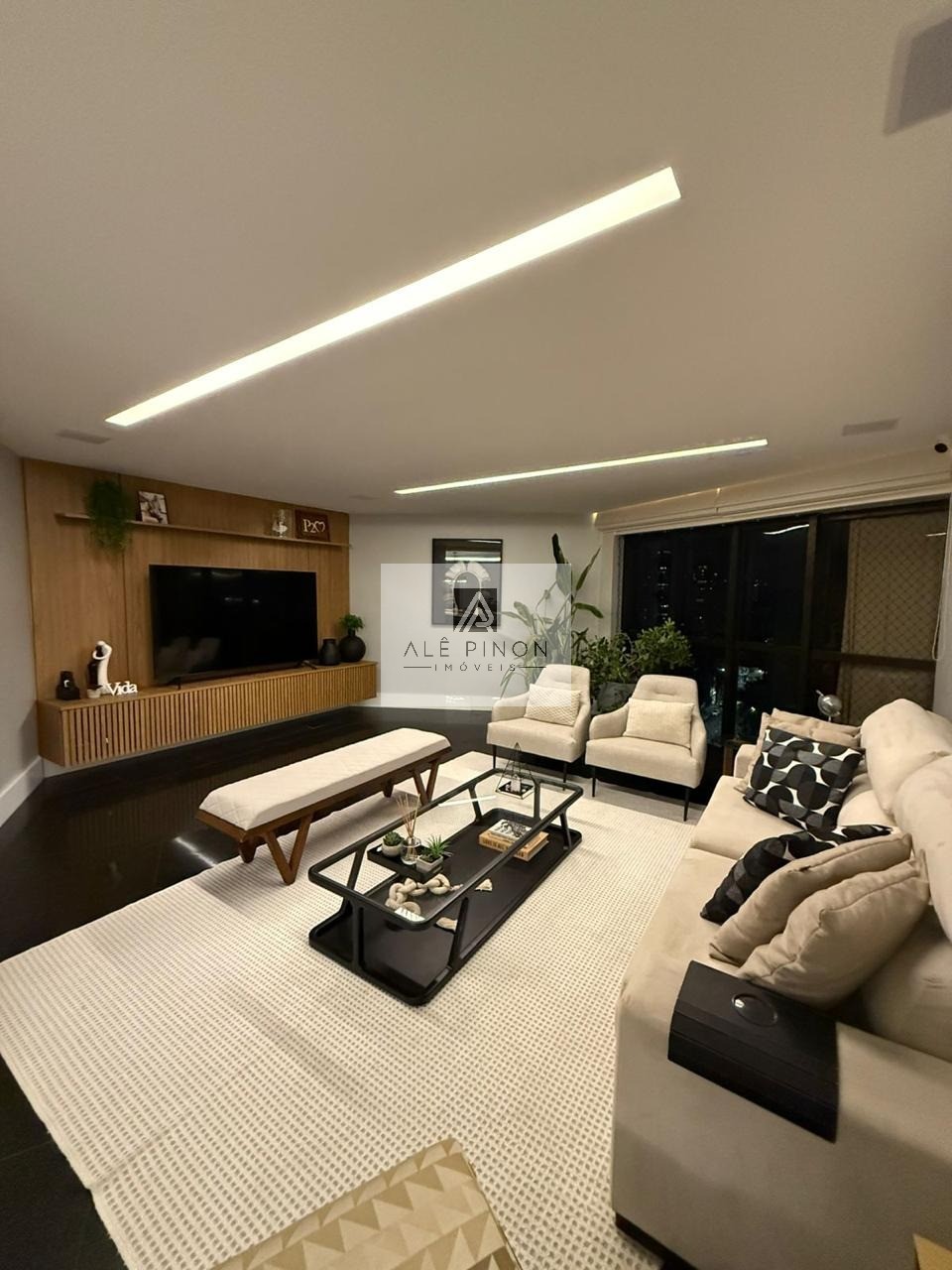 Apartamento de luxo com 4 quartos e 4 suítes no coração de b