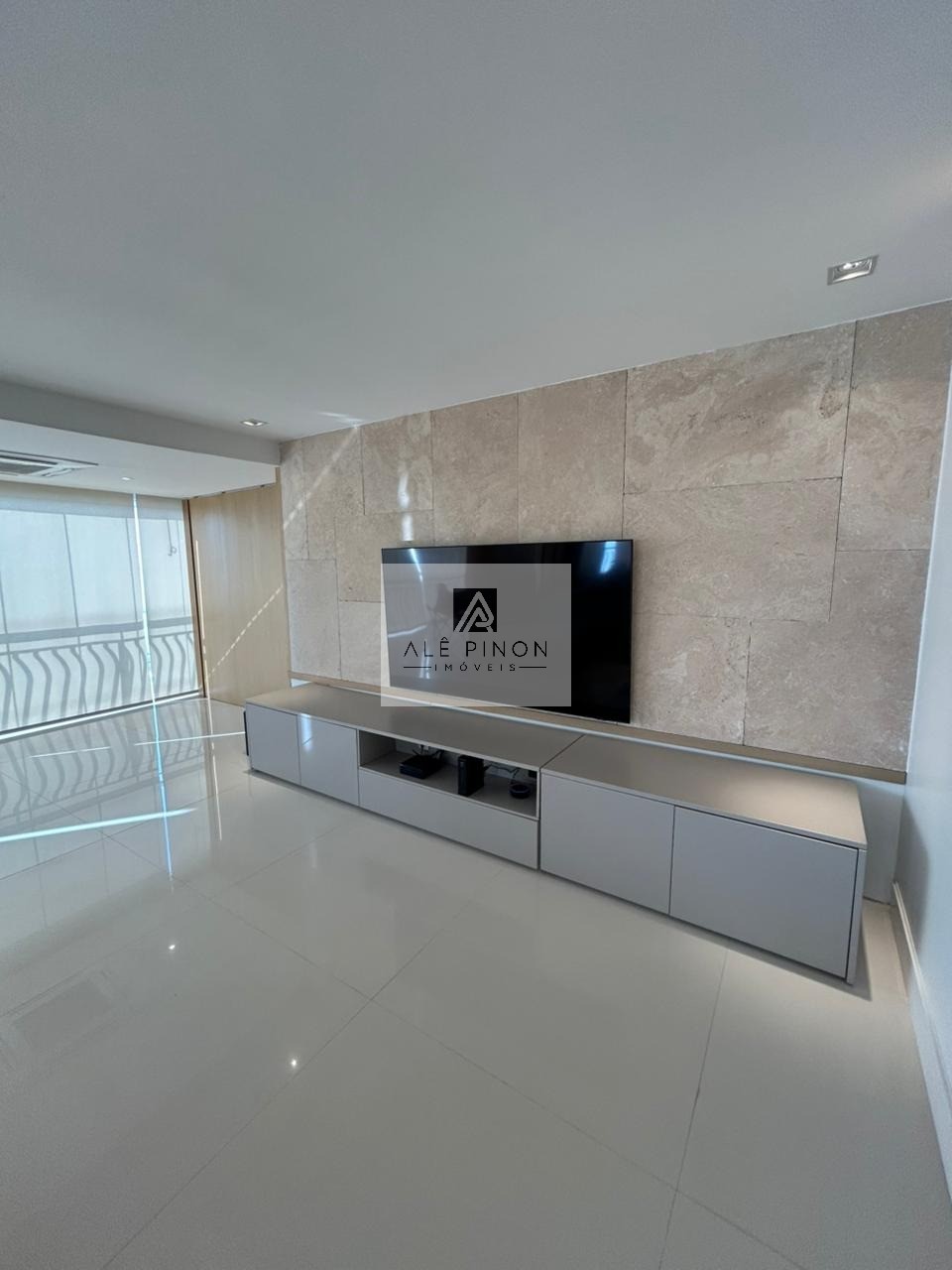 Venda de Apartamento de Luxo com 3 Suítes e 3 Vagas de Garagem na Cidade de - 250m² de Área - Imperdível - Belém