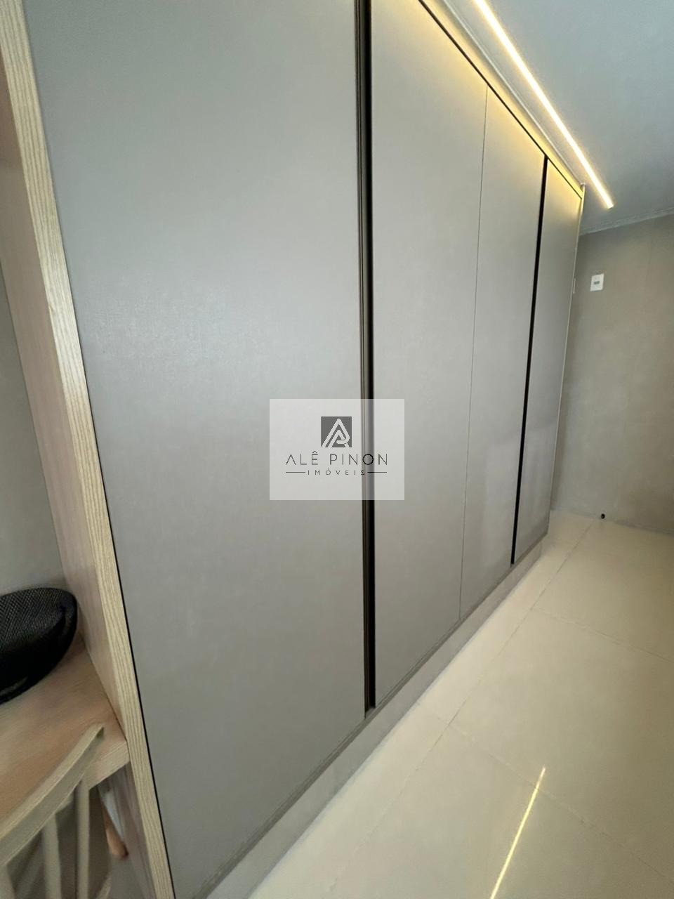 Venda de Apartamento de Luxo com 3 Suítes e 3 Vagas de Garagem na Cidade de - 250m² de Área - Imperdível - Belém
