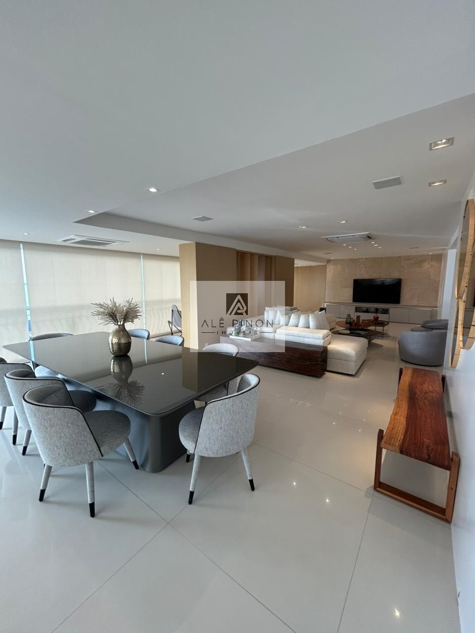 Venda de Apartamento de Luxo com 3 Suítes e 3 Vagas de Garagem na Cidade de - 250m² de Área - Imperdível - Belém