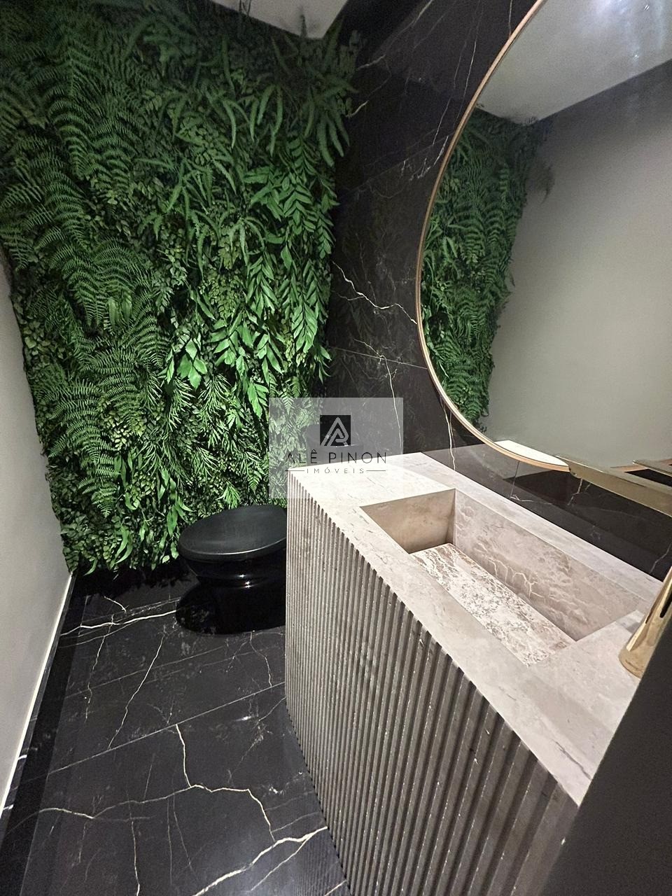 Espetacular apartamento à venda em Belém-PA, bairro Umarizal: 3 quartos, 3 suítes, 1 sala, 5 banheiros, 3 vagas de garagem, 200m²