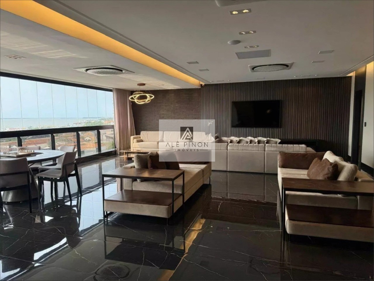 Apartamento de Luxo à Venda em Belém-PA, Bairro Umarizal: 3 Quartos, 3 Suítes, 3 Salas, 6 Banheiros, 4 Vagas, 300m²!