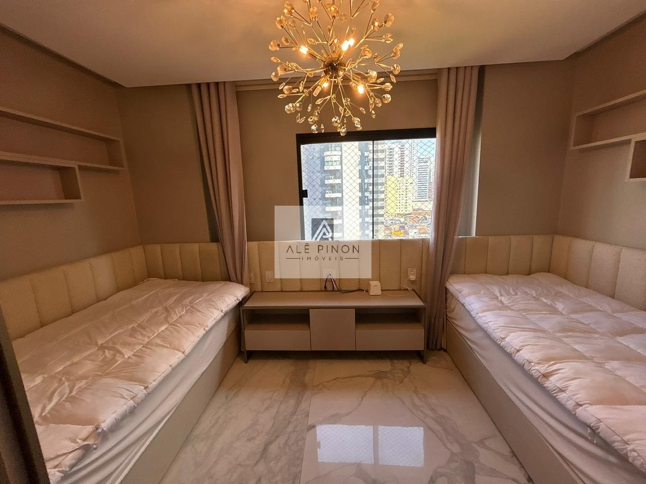 Espetacular apartamento à venda em Belém-PA, bairro Umarizal: 3 quartos, 3 suítes, 1 sala, 5 banheiros, 3 vagas de garagem, 200m²