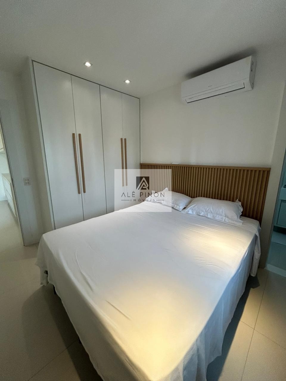 Venda de apartamento de luxo com 3 suítes e 3 vagas de garag