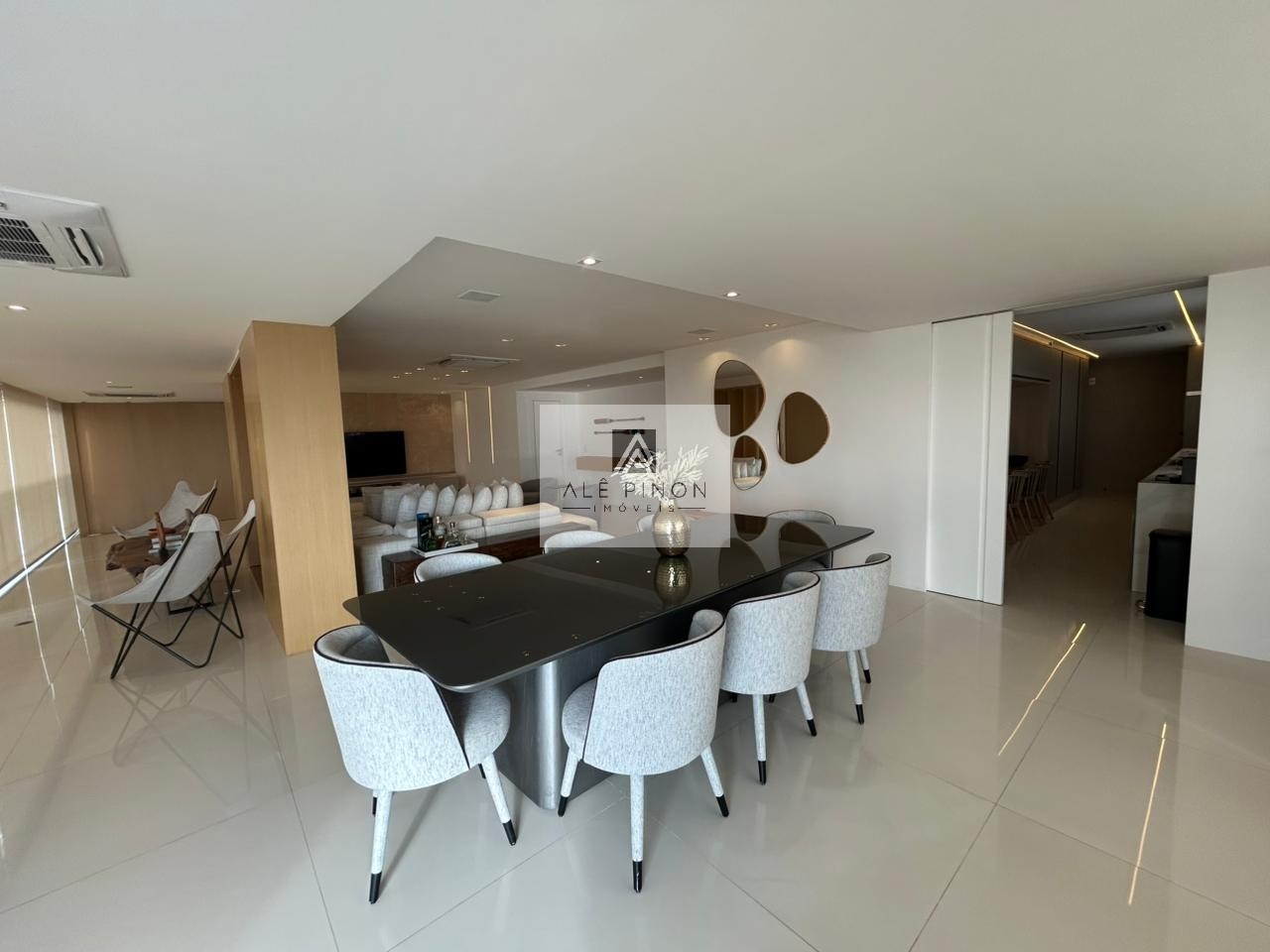 Venda de Apartamento de Luxo com 3 Suítes e 3 Vagas de Garagem na Cidade de - 250m² de Área - Imperdível - Belém