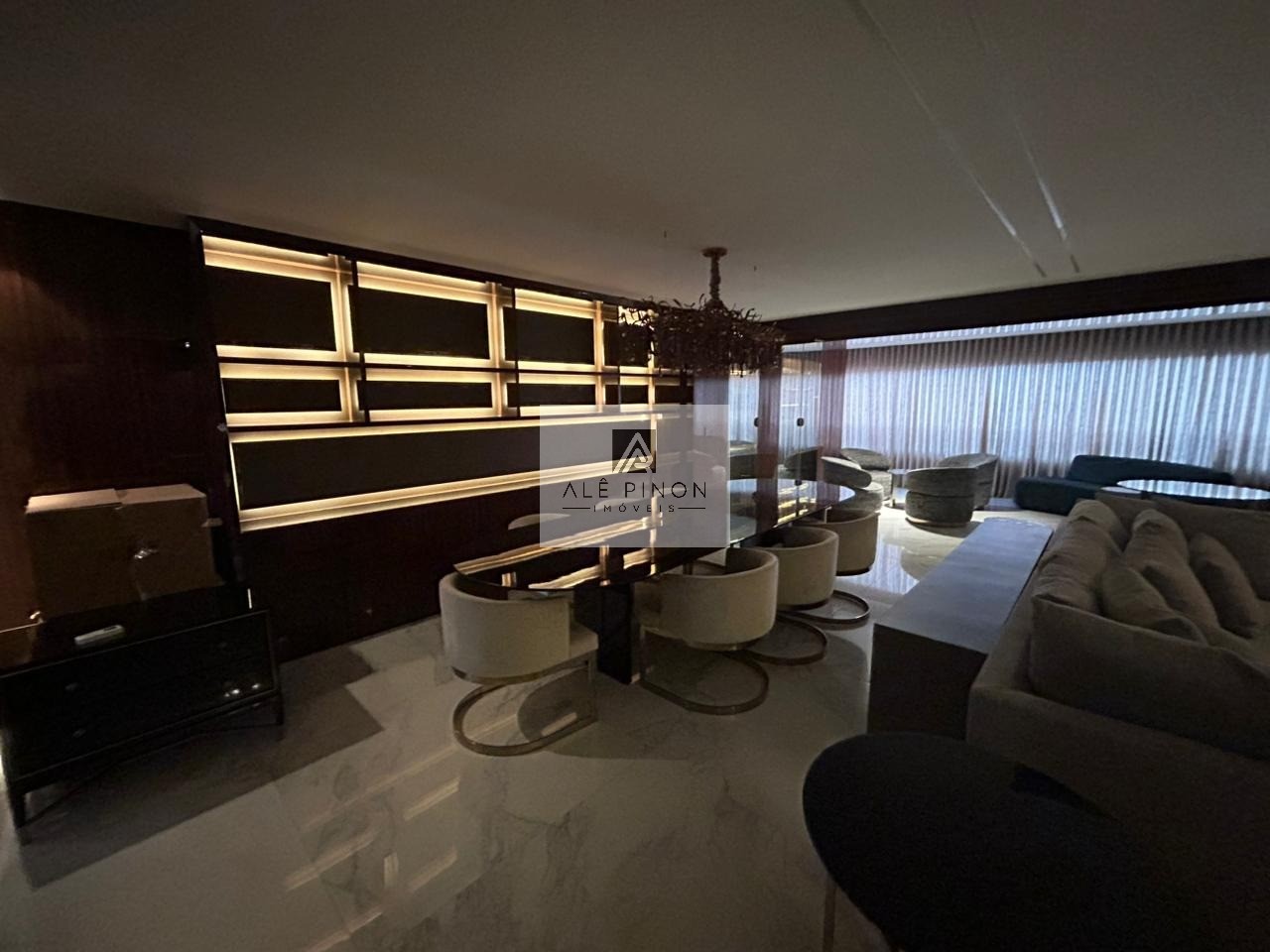 Espetacular apartamento à venda em Belém-PA, bairro Umarizal: 3 quartos, 3 suítes, 1 sala, 5 banheiros, 3 vagas de garagem, 200m²