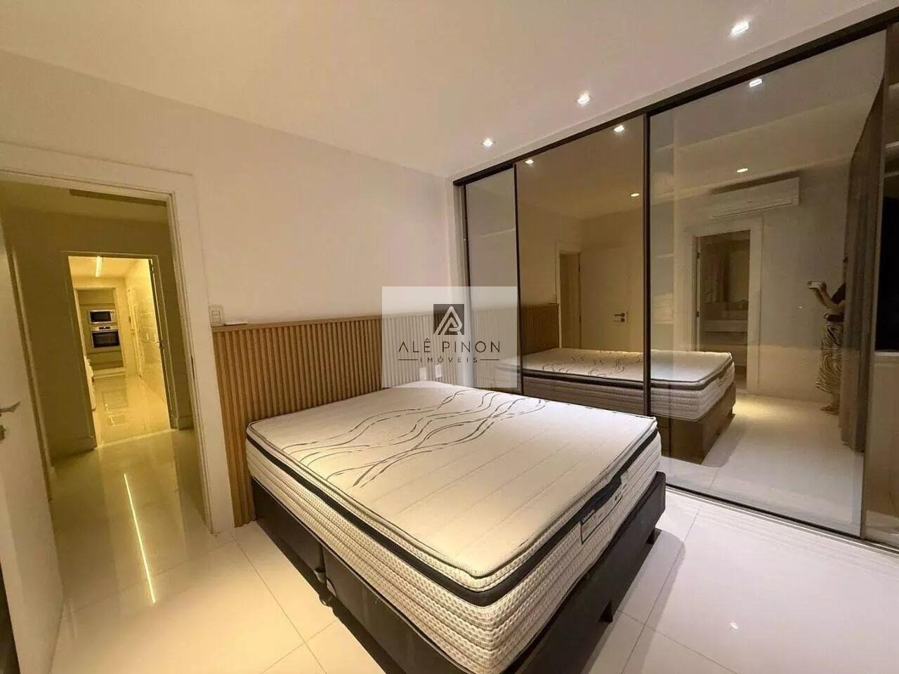 Venda de Apartamento de Luxo com 3 Suítes e 3 Vagas de Garagem na Cidade de - 250m² de Área - Imperdível - Belém