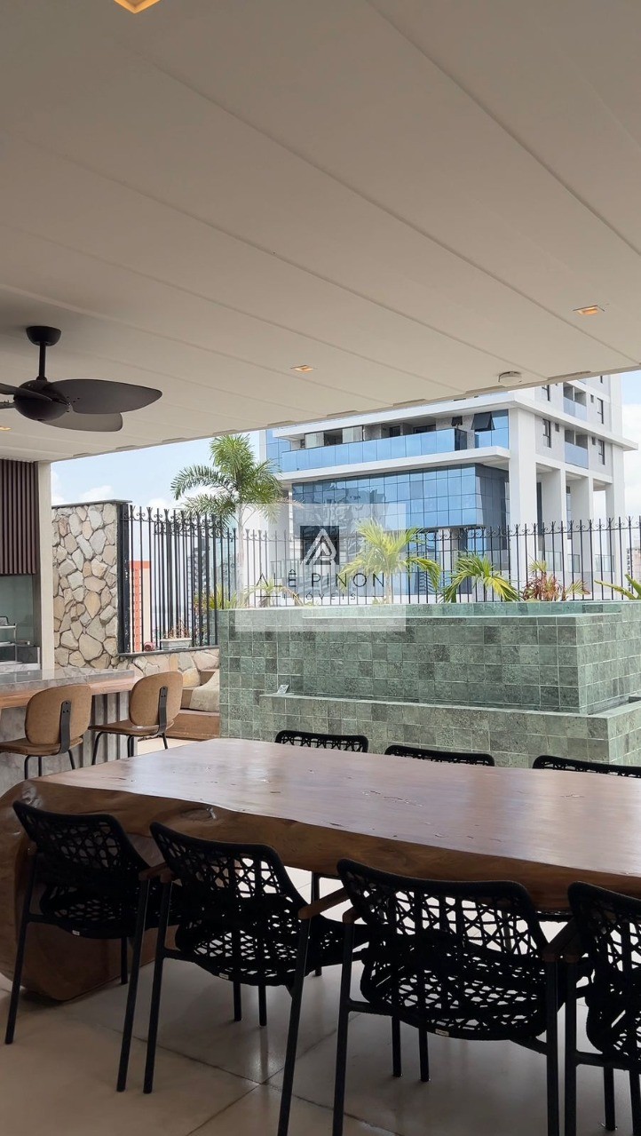 Luxuoso apartamento de 5 quartos e 5 suítes à venda em Batista Campos, Belém-PA, com 3 vagas de garagem e 640m² de área.