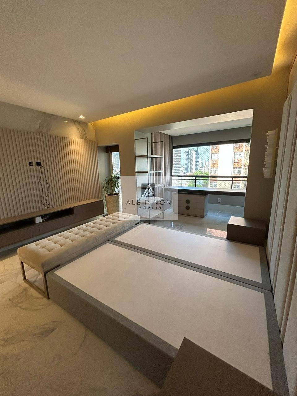 Espetacular apartamento à venda em Belém-PA, bairro Umarizal: 3 quartos, 3 suítes, 1 sala, 5 banheiros, 3 vagas de garagem, 200m²