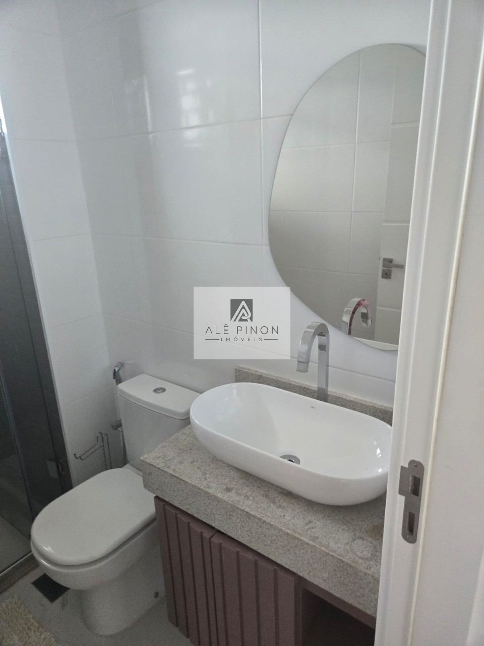 Cobertura de alto padrão para venda ou locação em Belém-PA, no bairro Batista Campos: 3 quartos, 3 suítes, 1 sala, 4 banheiros, 3 vagas, 149m².