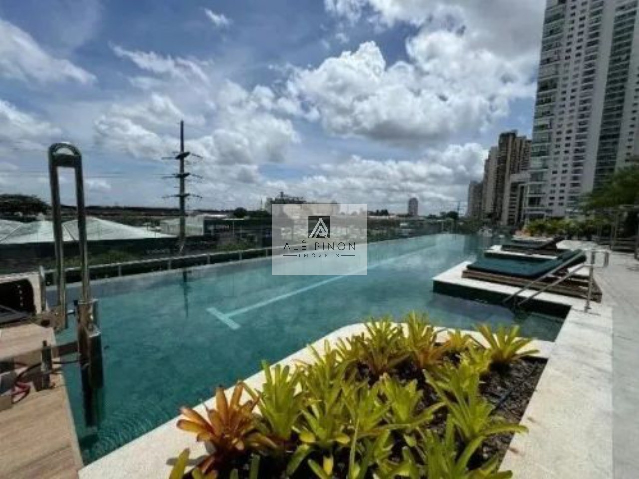 Apartamento de Luxo à venda em Belém-PA, Umarizal: 5 quartos, 5 suítes, 2 salas, 6 vagas de garagem, 621m²