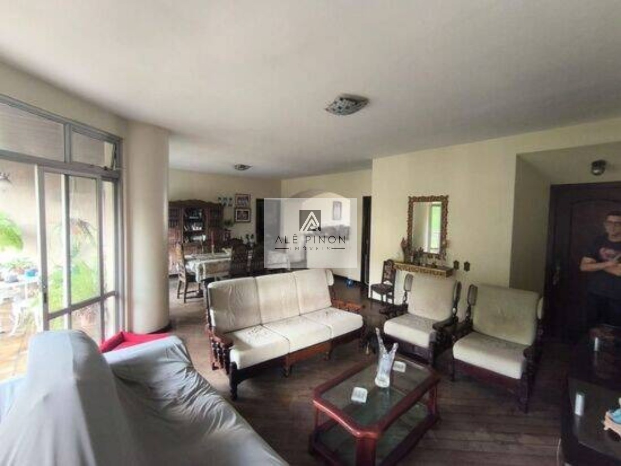 Imperdível: apartamento de luxo com 4 quartos e 4 suítes em 