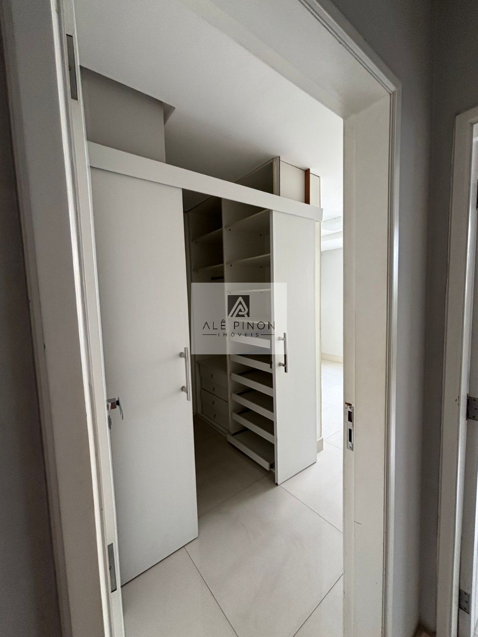 Alugue agora este incrível apartamento de 3 quartos com 3 suítes em Nazaré, Belém-PA! 164m² de conforto e elegância. - foto 9