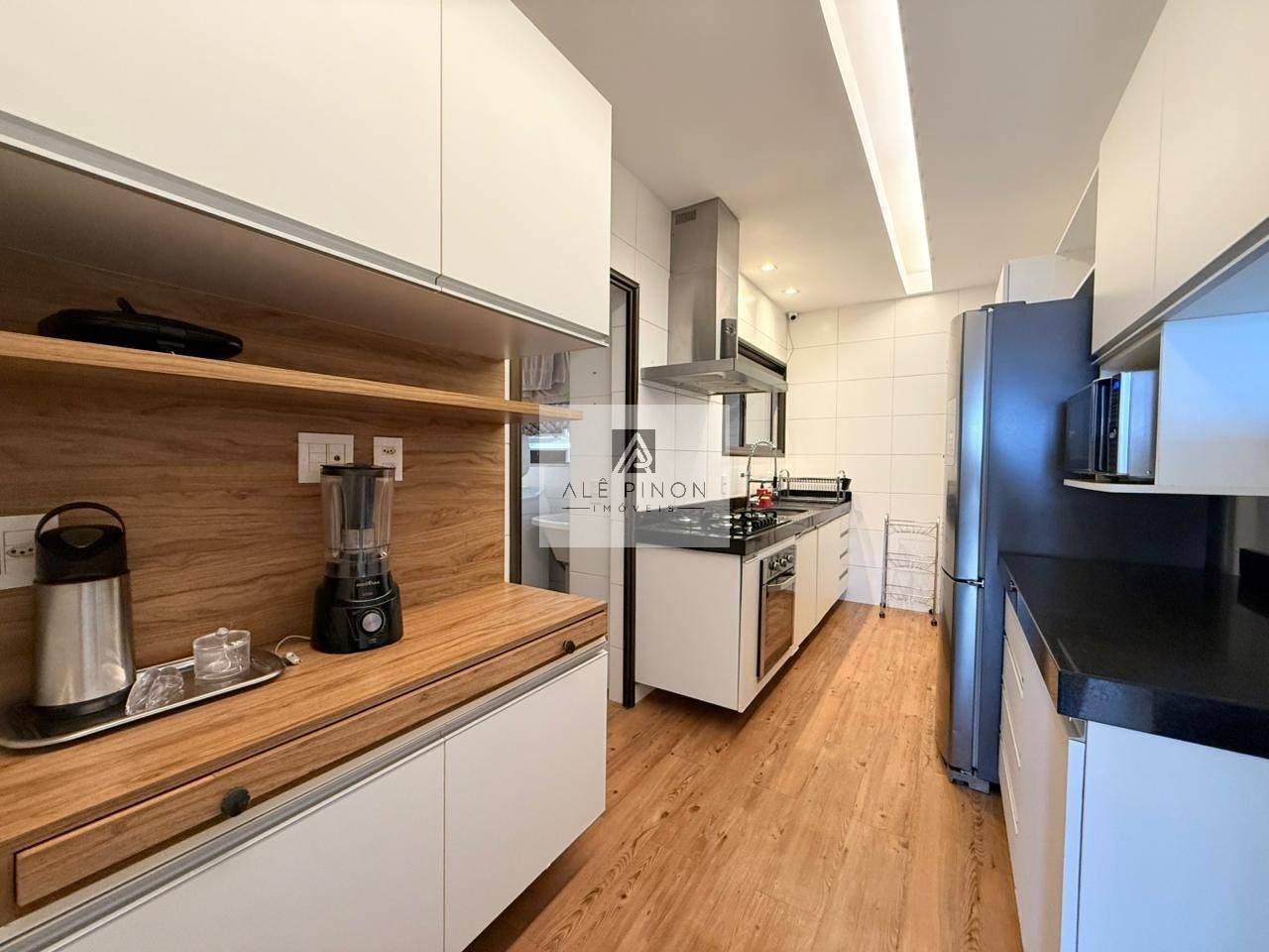 Apartamento de 3 quartos e 3 suítes com 155m² no bairro bati