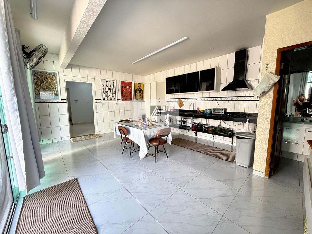 Casa em Condomínio de Luxo no Parque Verde, Belém-PA: 4 Quartos, 1 Suíte, 3 Salas, 2 Vagas de Garagem, 230m² de Área.