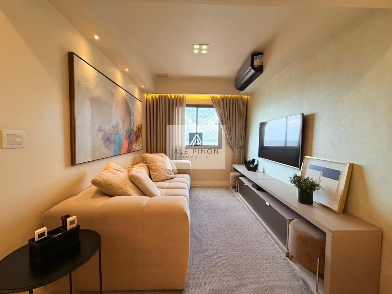 Apartamento de 3 quartos e 3 suítes com 155m² no bairro bati