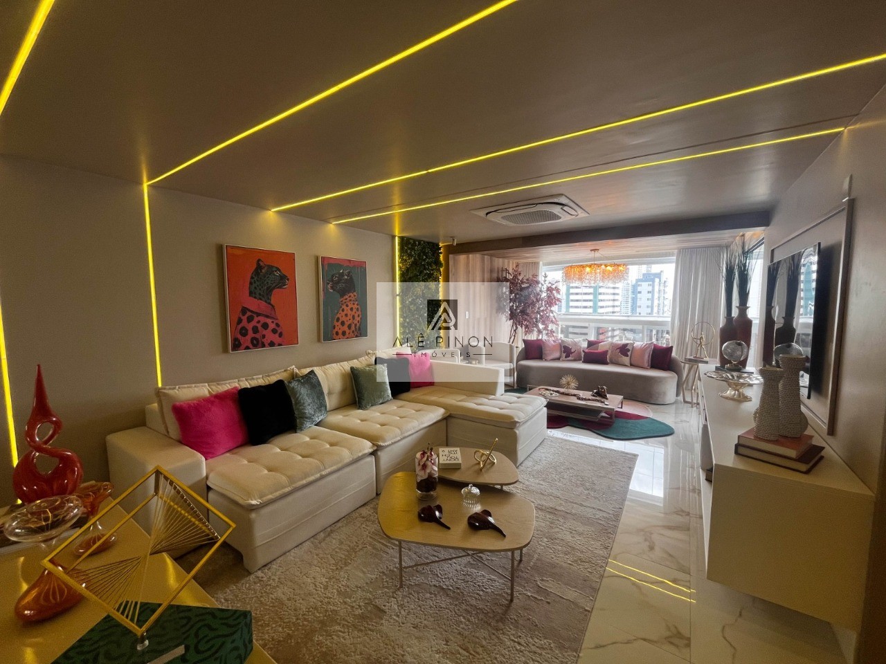 Apartamento de luxo com 2 suítes e 3 vagas de garagem em bel
