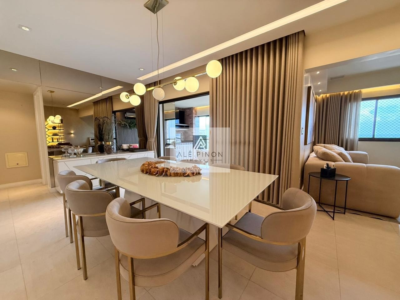 Apartamento de 3 quartos e 3 suítes com 155m² no bairro bati