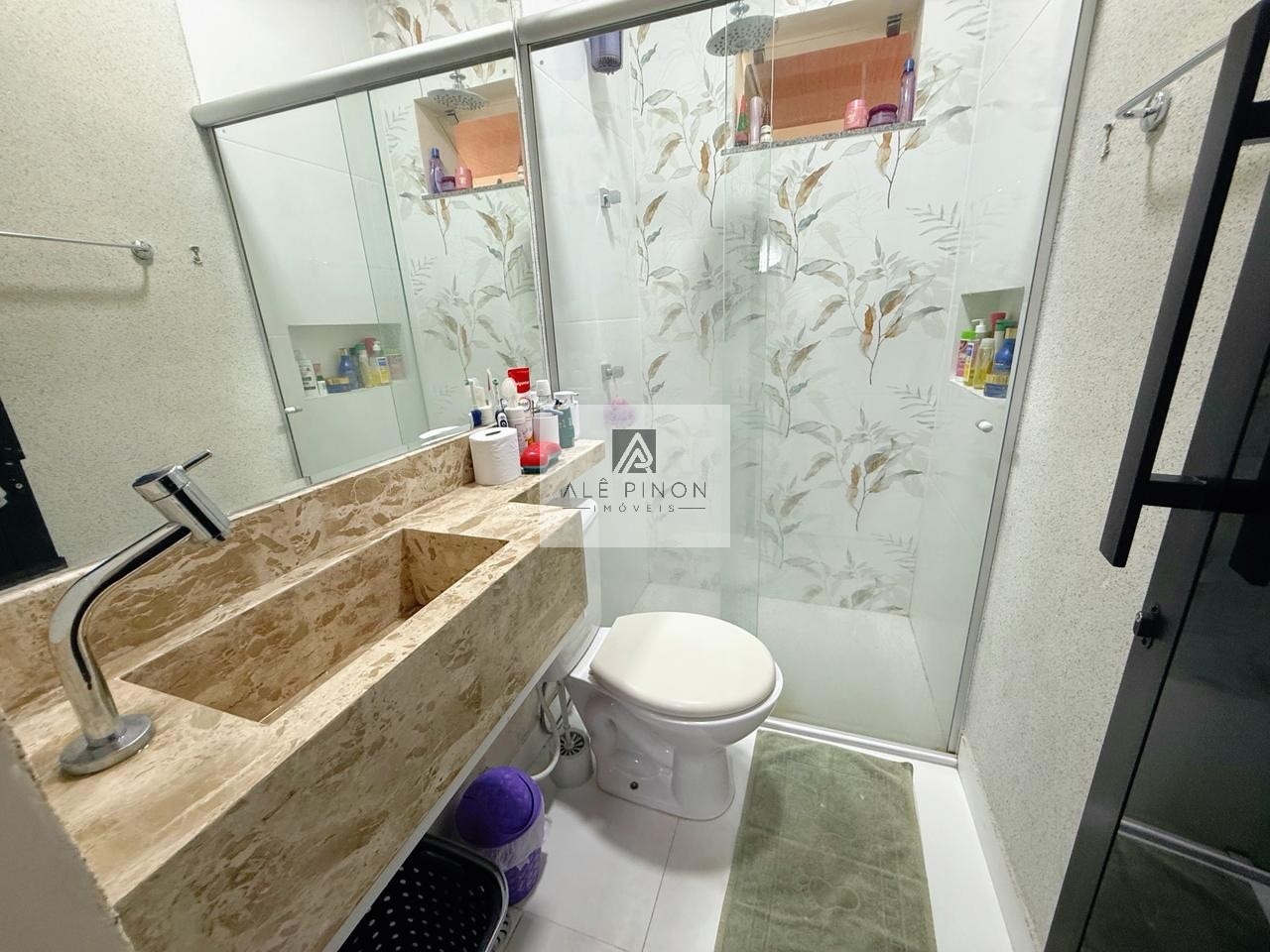 Casa em Condomínio de Luxo no Parque Verde, Belém-PA: 4 Quartos, 1 Suíte, 3 Salas, 2 Vagas de Garagem, 230m² de Área.