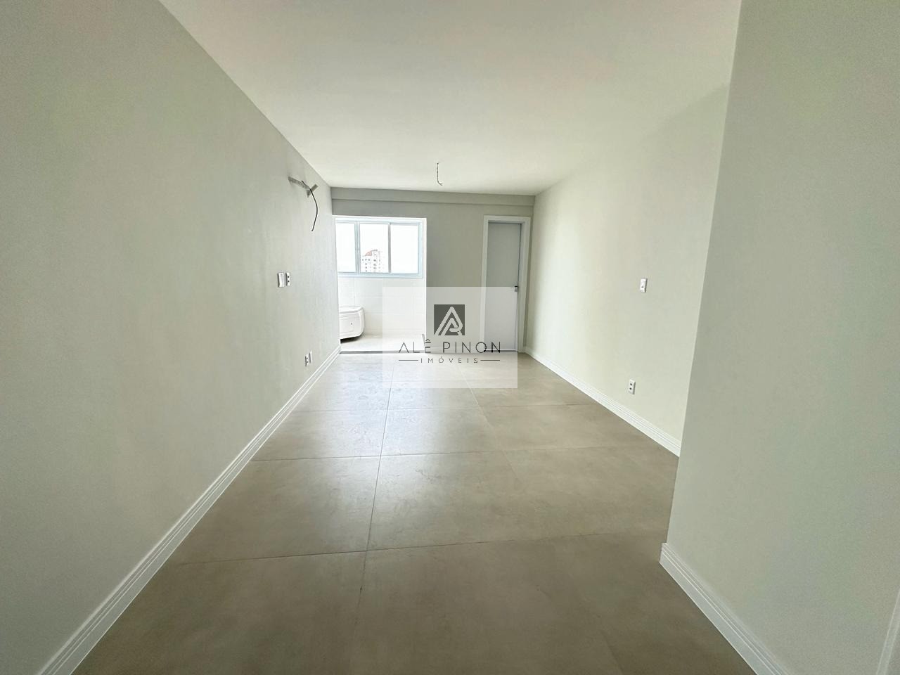 Apartamento de luxo à venda em Belém-PA, bairro Nazaré:4 suítes, 2 salas, 4 banheiros, 3 vagas, 170m².