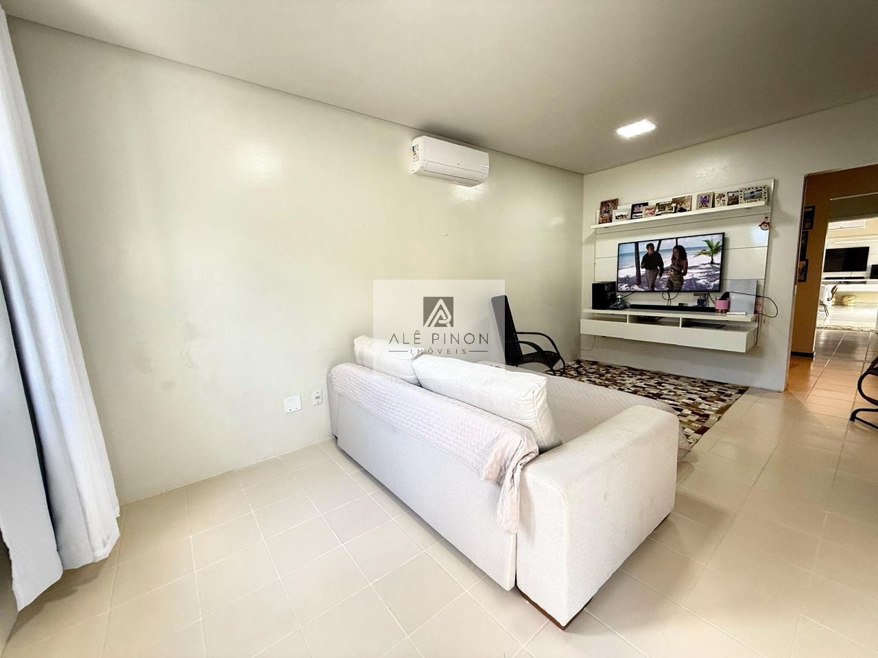 Casa de Luxo em Condomínio no Parque Verde, Belém-PA: 4 Quartos, 1 Suíte, 2 Banheiros, 4 Vagas, 180m². Venha Conferir!