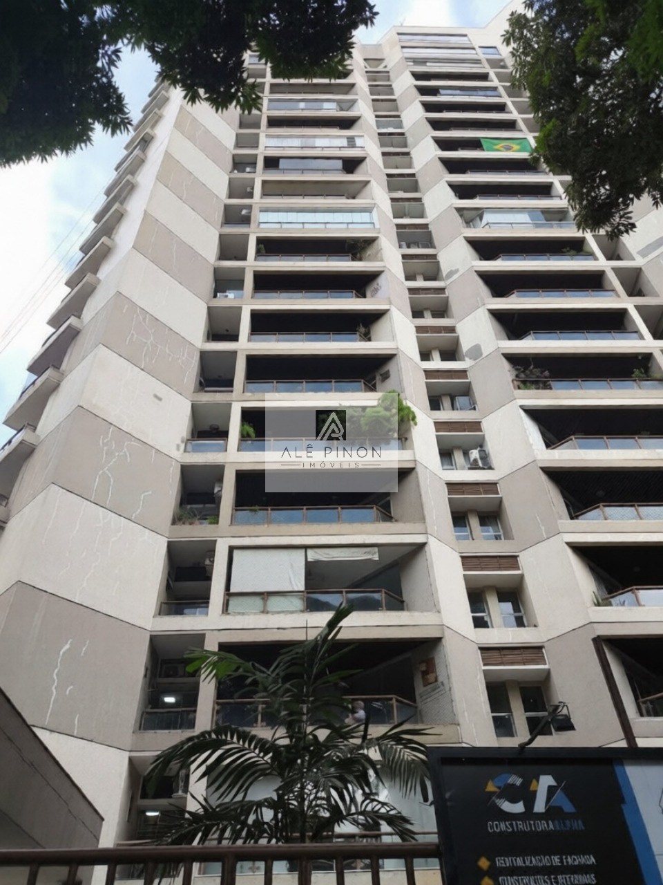 Imperdível: apartamento de luxo com 4 quartos e 4 suítes em 