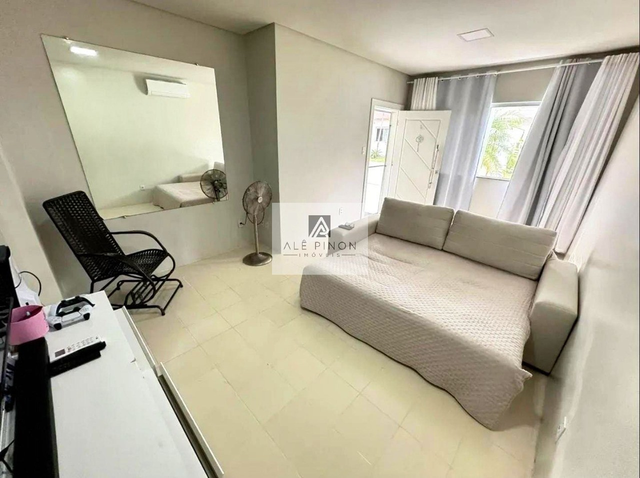 Casa de Luxo em Condomínio no Parque Verde, Belém-PA: 4 Quartos, 1 Suíte, 2 Banheiros, 4 Vagas, 180m². Venha Conferir!