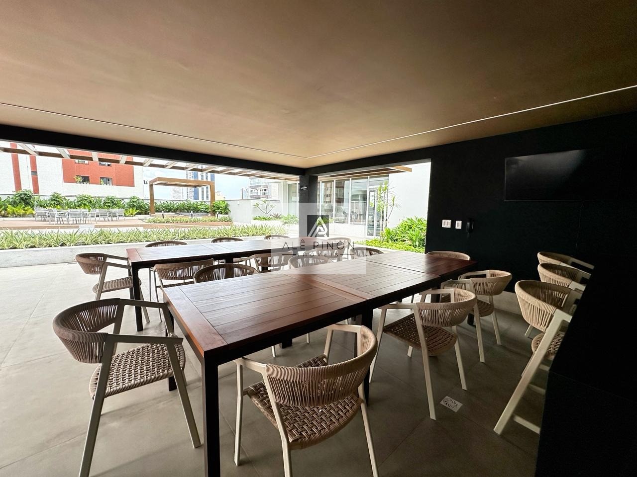 Apartamento de luxo à venda em Belém-PA, bairro Nazaré:4 suítes, 2 salas, 4 banheiros, 3 vagas, 170m².