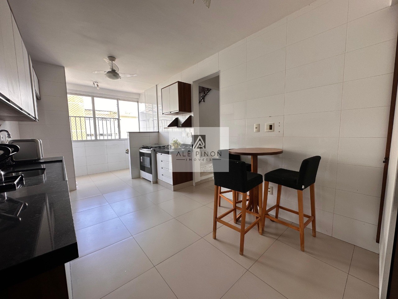Imperdível apartamento de 3 quartos e 3 suítes no são brás, 
