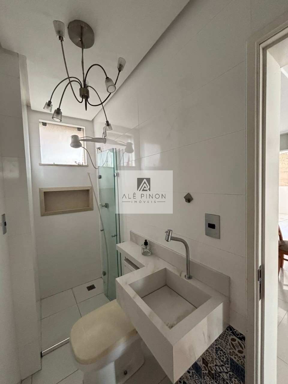 Alugue agora este incrível apartamento de 3 quartos com 3 suítes em Nazaré, Belém-PA! 164m² de conforto e elegância.