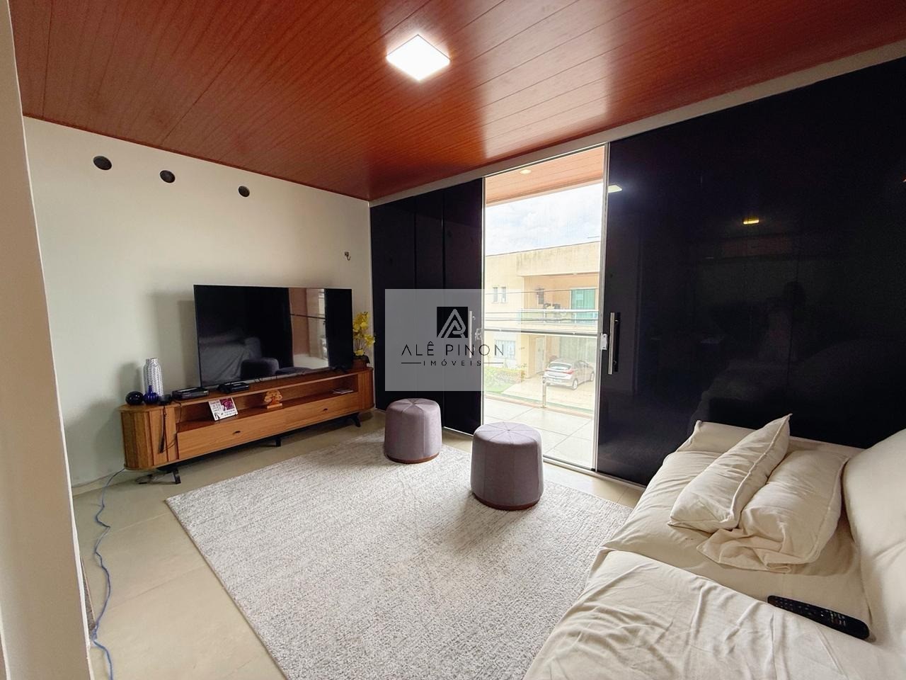 Casa em Condomínio de Luxo no Parque Verde, Belém-PA: 4 Quartos, 1 Suíte, 3 Salas, 2 Vagas de Garagem, 230m² de Área.