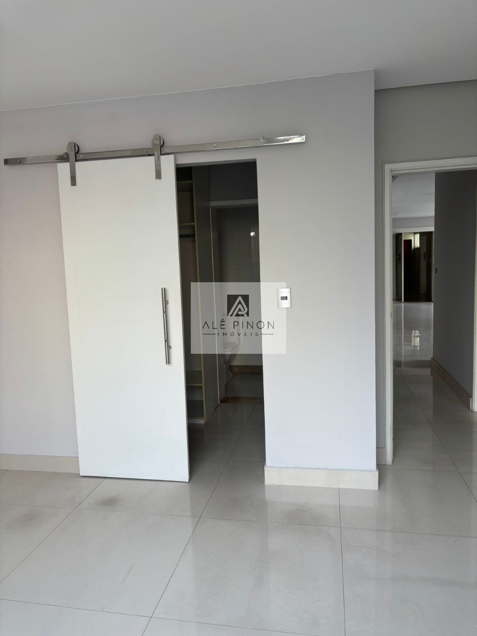 Alugue agora este incrível apartamento de 3 quartos com 3 suítes em Nazaré, Belém-PA! 164m² de conforto e elegância.