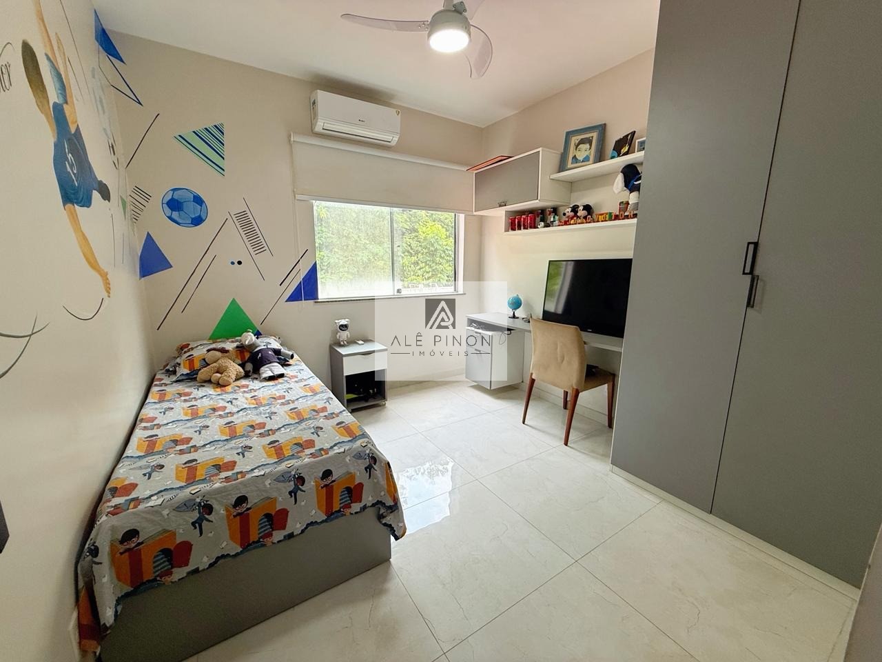 Casa em Condomínio de Luxo no Parque Verde, Belém-PA: 4 Quartos, 1 Suíte, 3 Salas, 2 Vagas de Garagem, 230m² de Área.