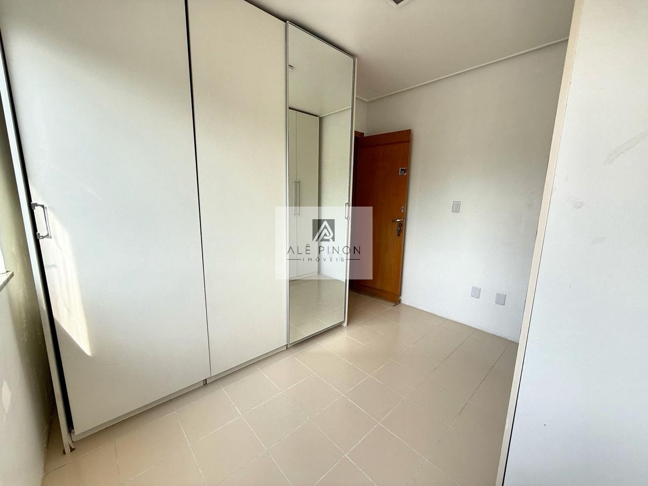 Casa em Condomínio de Luxo no Parque Verde, Belém-PA: 4 Quartos, 1 Suíte, 3 Salas, 2 Vagas de Garagem, 230m² de Área.