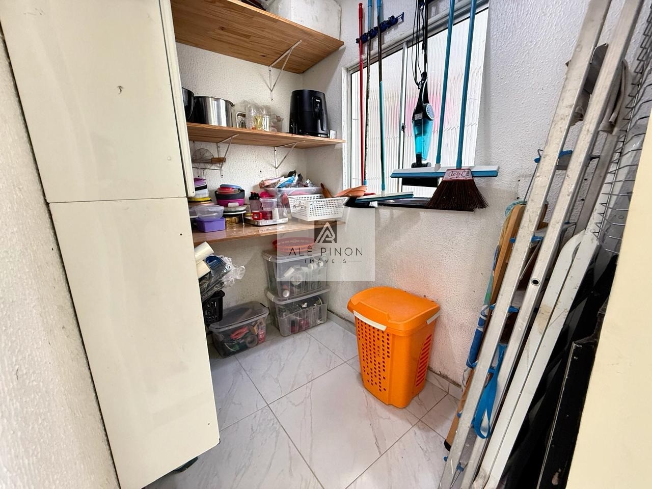 Casa em Condomínio de Luxo no Parque Verde, Belém-PA: 4 Quartos, 1 Suíte, 3 Salas, 2 Vagas de Garagem, 230m² de Área.