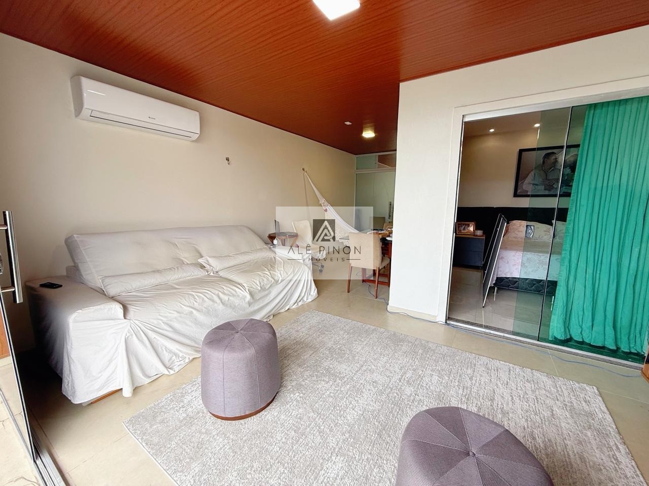Casa em Condomínio de Luxo no Parque Verde, Belém-PA: 4 Quartos, 1 Suíte, 3 Salas, 2 Vagas de Garagem, 230m² de Área.