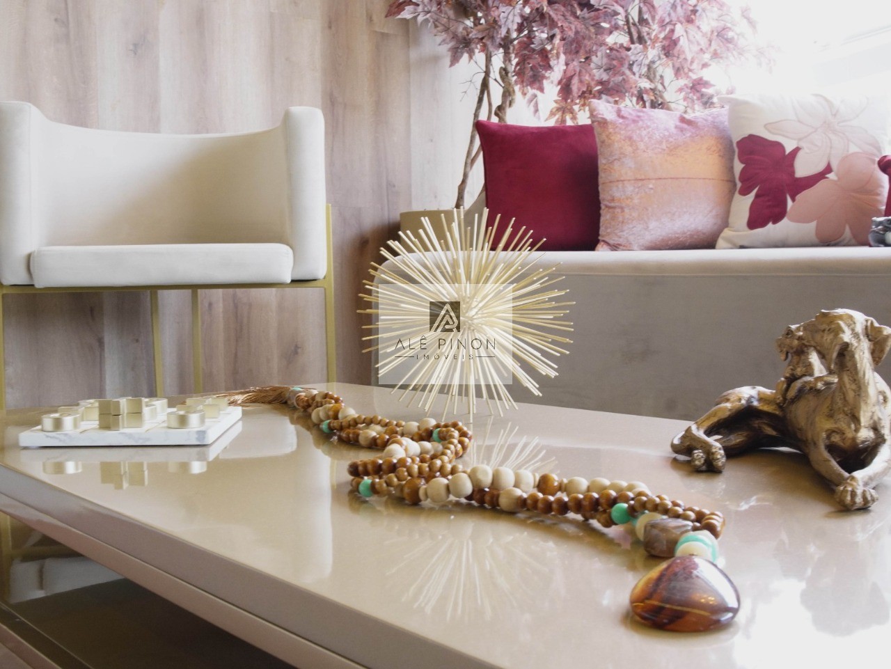 Apartamento de luxo com 2 suítes e 3 vagas de garagem em bel