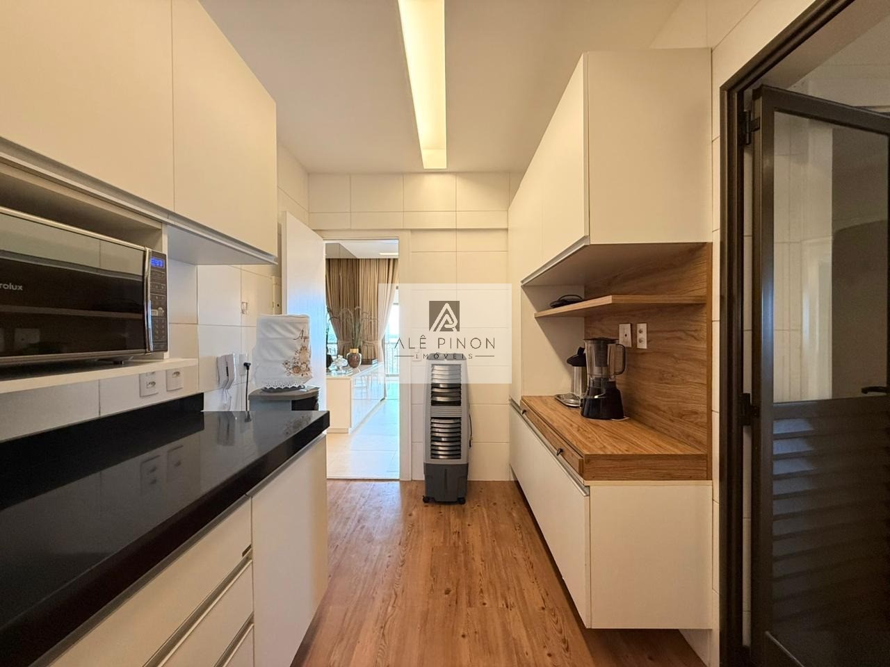 Apartamento de 3 quartos e 3 suítes com 155m² no bairro bati