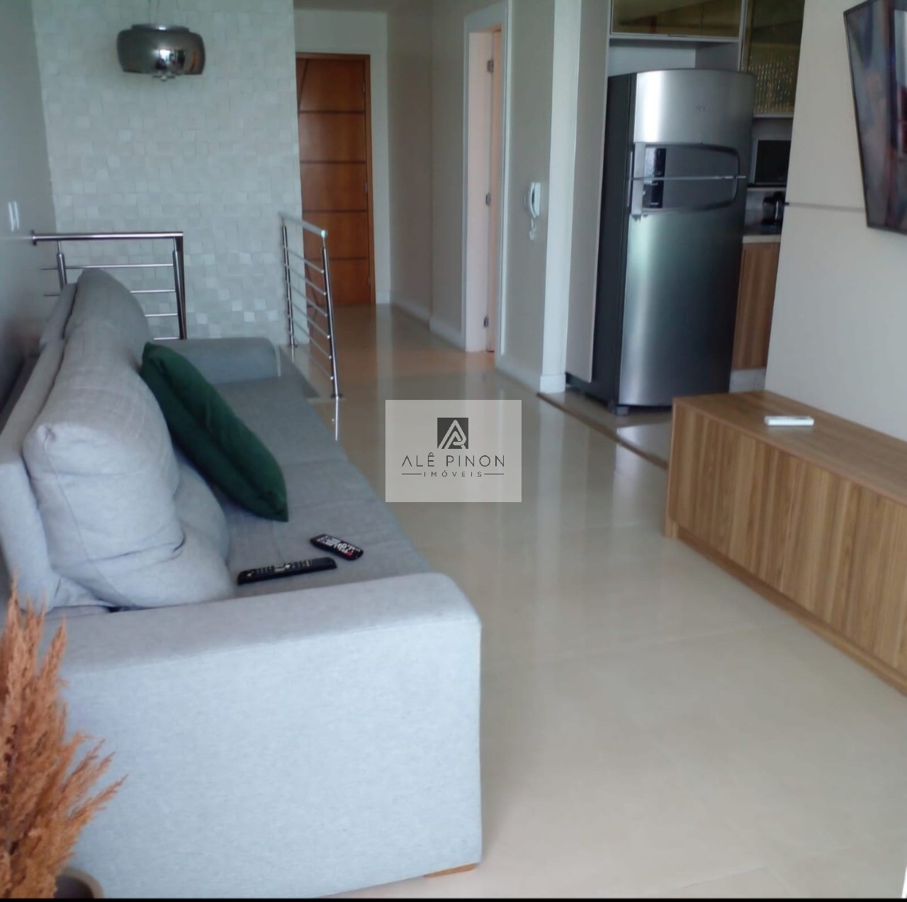 Oportunidade imperdível: Apartamento de luxo na Praia Campista, Macaé-RJ, com 3 quartos, 3 suítes e 145m²!