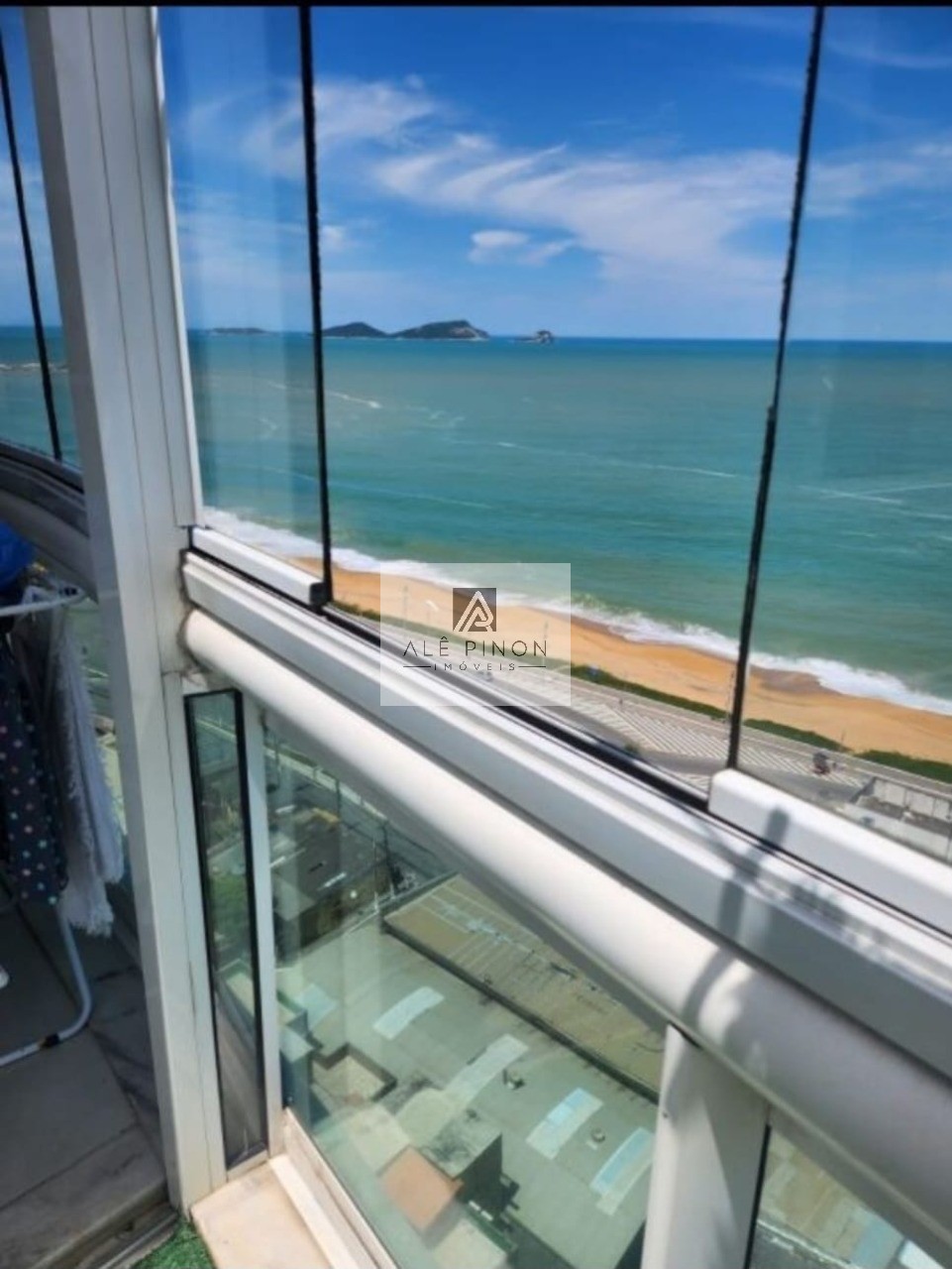 Oportunidade imperdível: Apartamento de luxo na Praia Campista, Macaé-RJ, com 3 quartos, 3 suítes e 145m²!