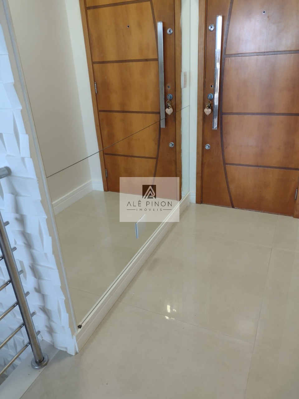 Oportunidade imperdível: Apartamento de luxo na Praia Campista, Macaé-RJ, com 3 quartos, 3 suítes e 145m²!