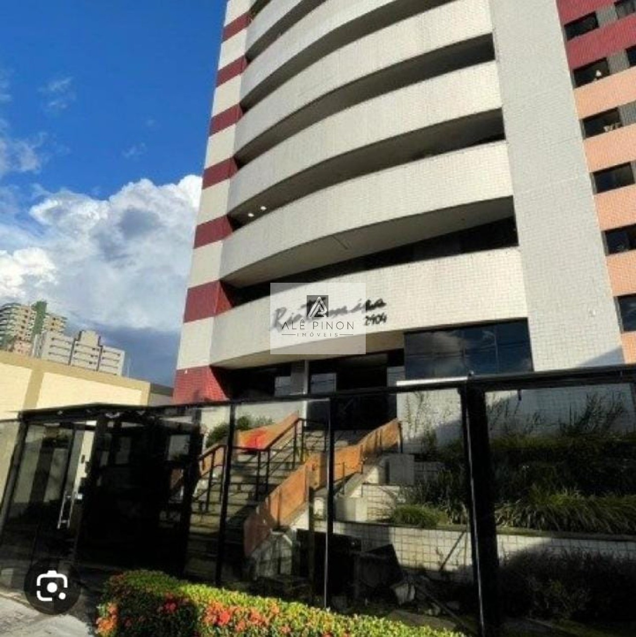 Apartamento de luxo com 4 suítes e 4 vagas na cremação, belé