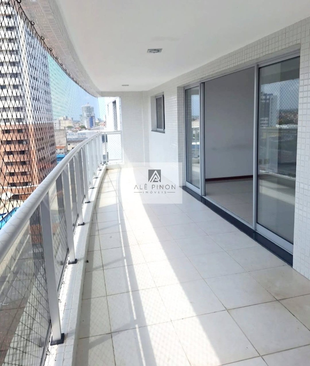 Imperdível apartamento de luxo no marco: 3 quartos, 3 suítes