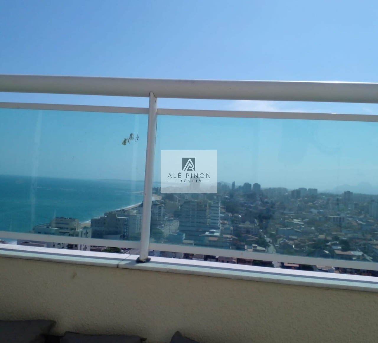 Oportunidade imperdível: Apartamento de luxo na Praia Campista, Macaé-RJ, com 3 quartos, 3 suítes e 145m²!