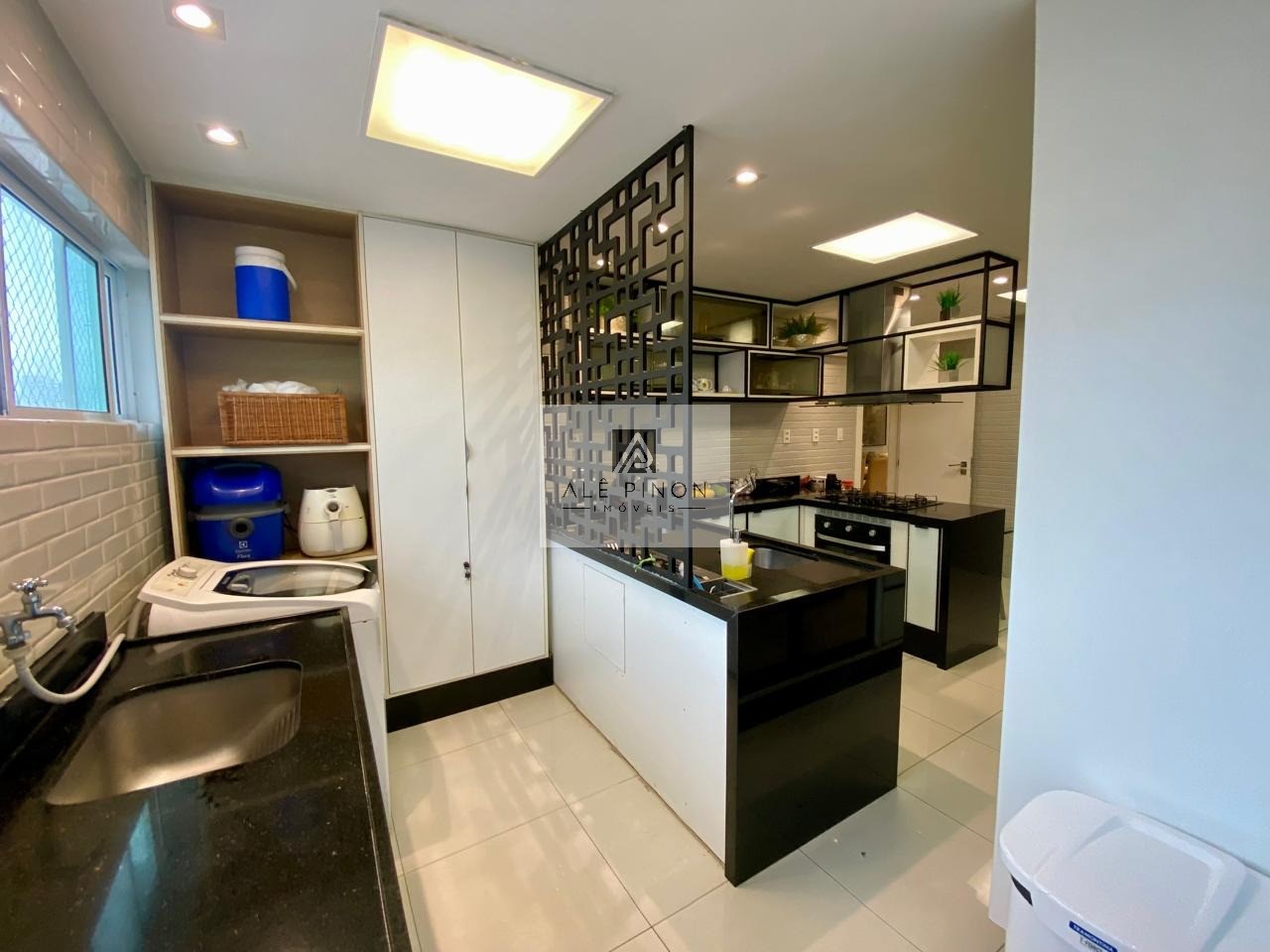 Luxuoso apartamento de 3 quartos, 3 suítes e 3 salas à venda em Nazaré, Belém-PA - 180m² de puro conforto!